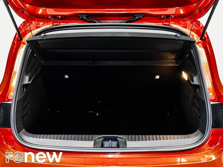 2025 Renault Clio - image 12