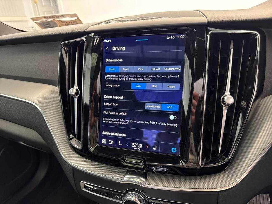 2023 Volvo XC60 - image 21