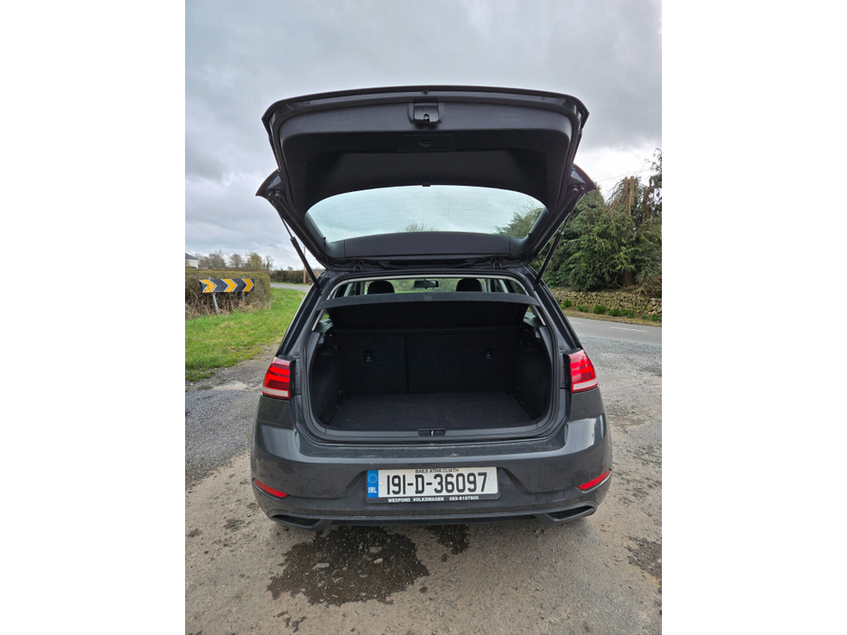 2019 Volkswagen Golf - image 5