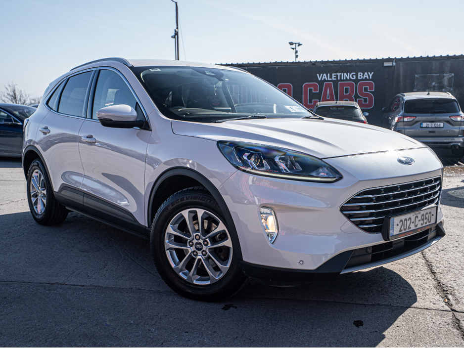 2020 Ford Kuga - image 13