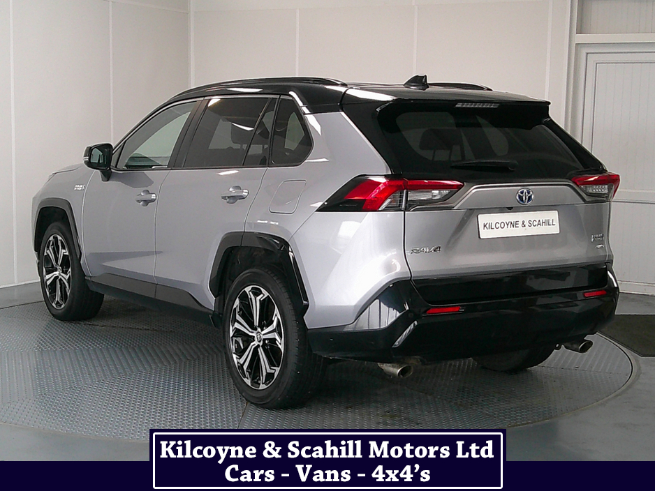 2023 Toyota Rav4 - image 5