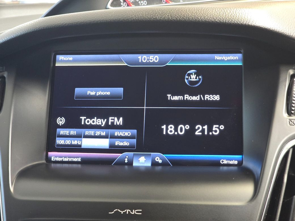 2016 Ford Focus - image 11