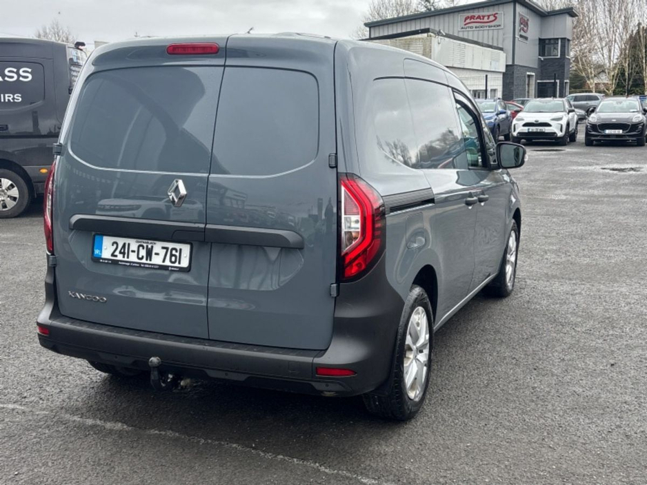 2024 Renault Kangoo - image 7