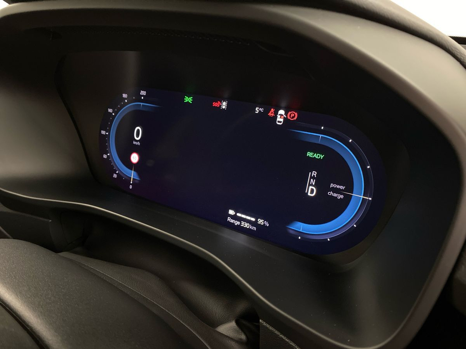 2026 Volvo EC40 - image 20