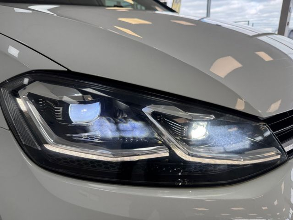 2020 Volkswagen Golf - image 20