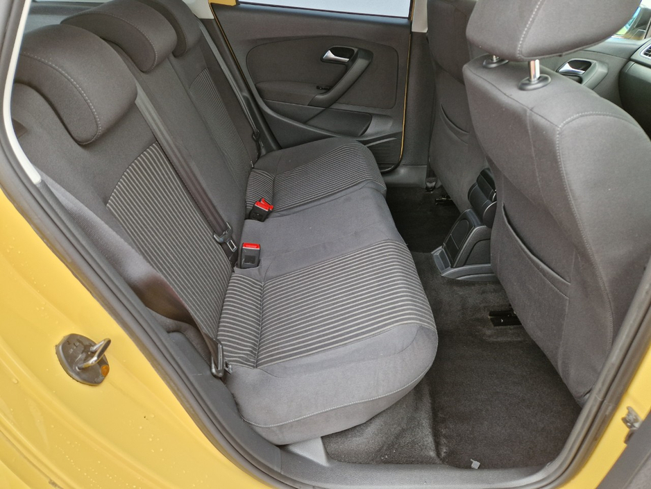 2010 Volkswagen Polo - image 22
