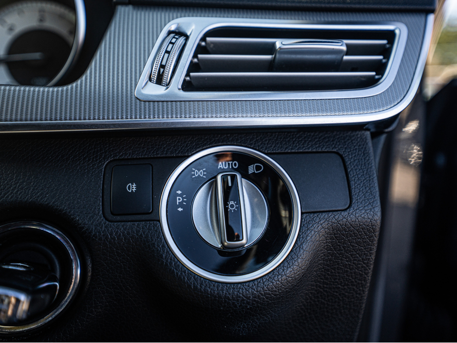 2014 Mercedes-Benz E Class - image 24