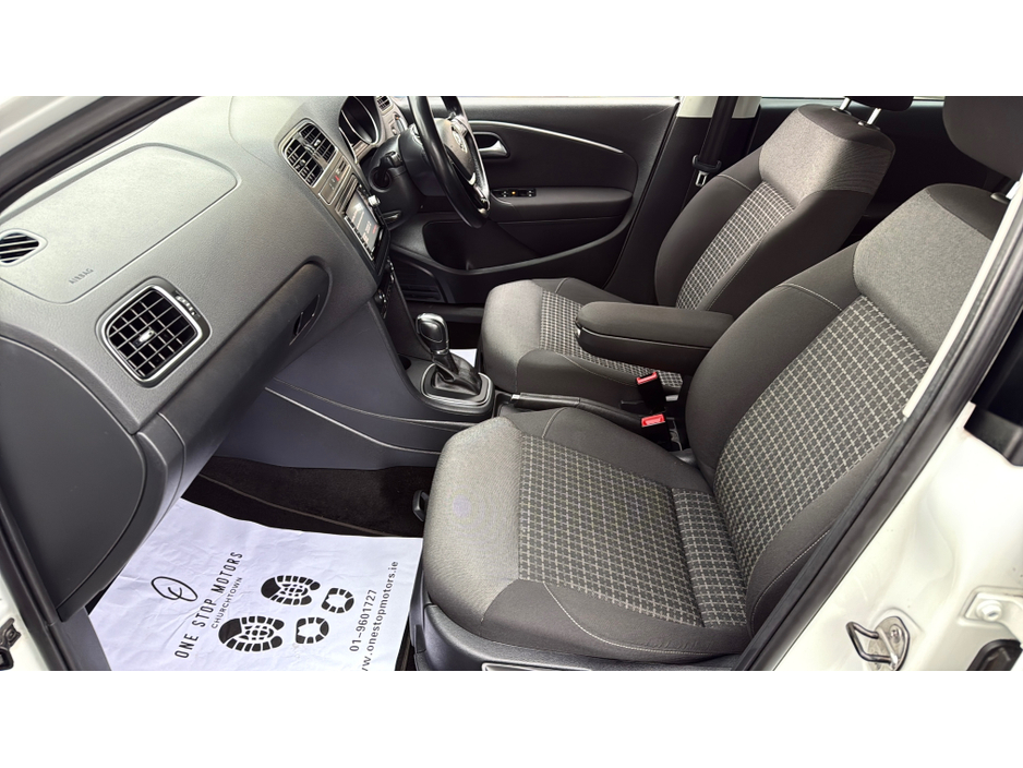 2016 Volkswagen Polo - image 13