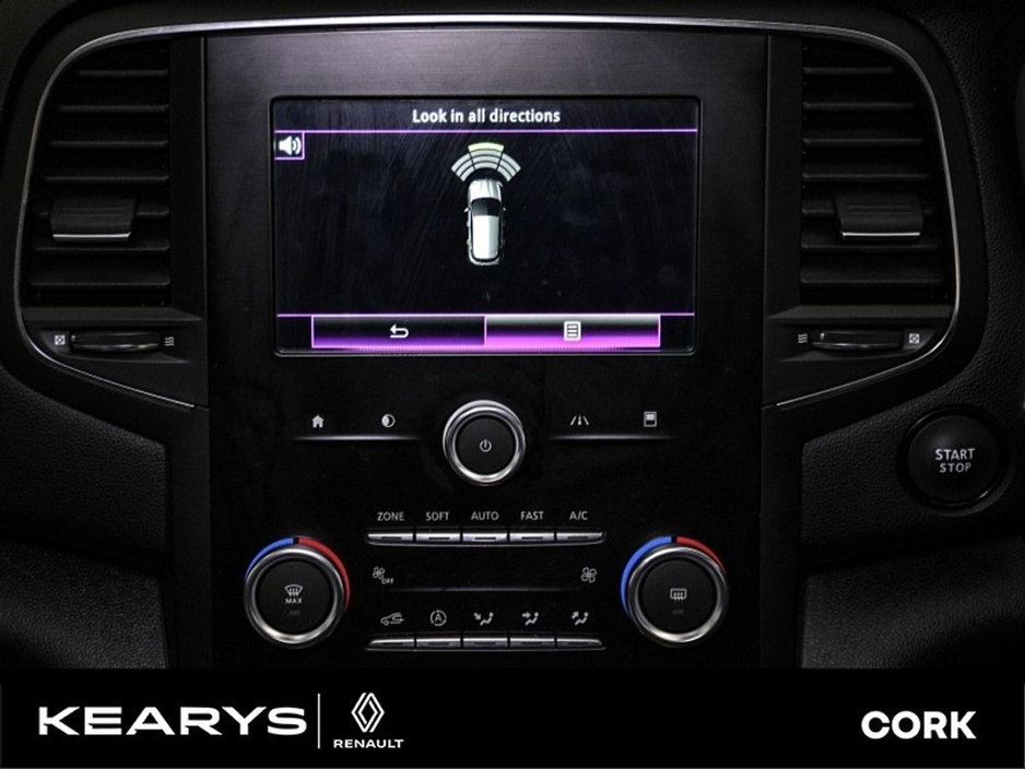 2020 Renault Megane - image 28