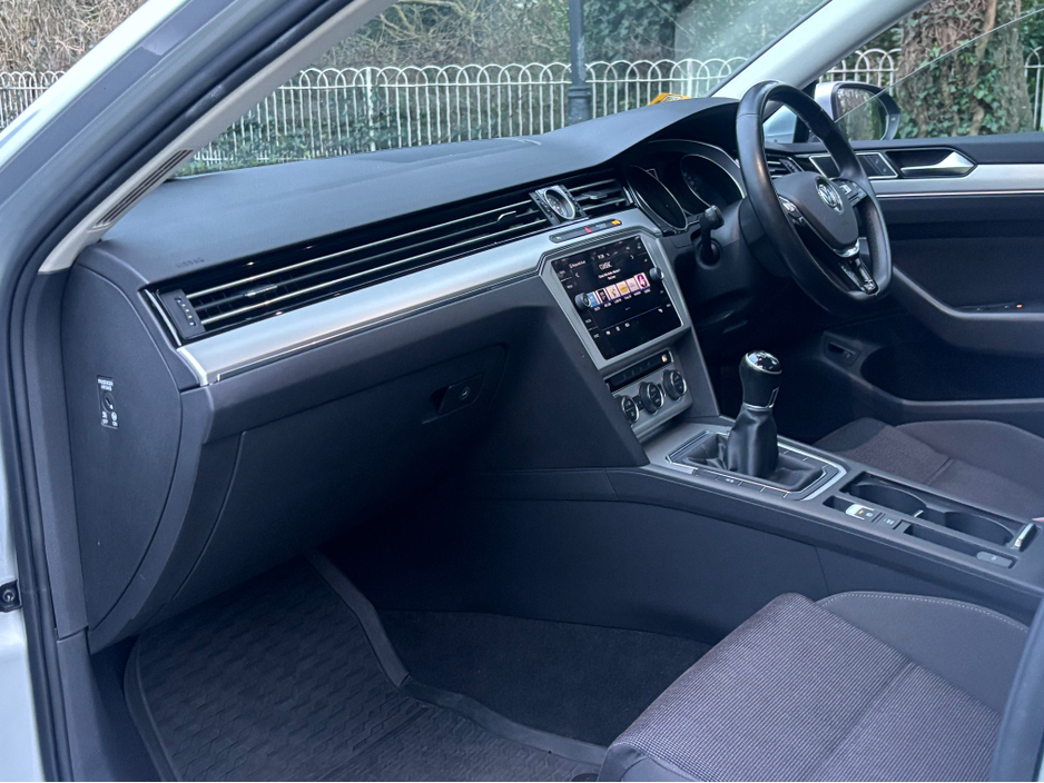 2019 Volkswagen Passat CL 2.0 TDI MANUAL 6SPEED FWD 150HP 4DR €17,900