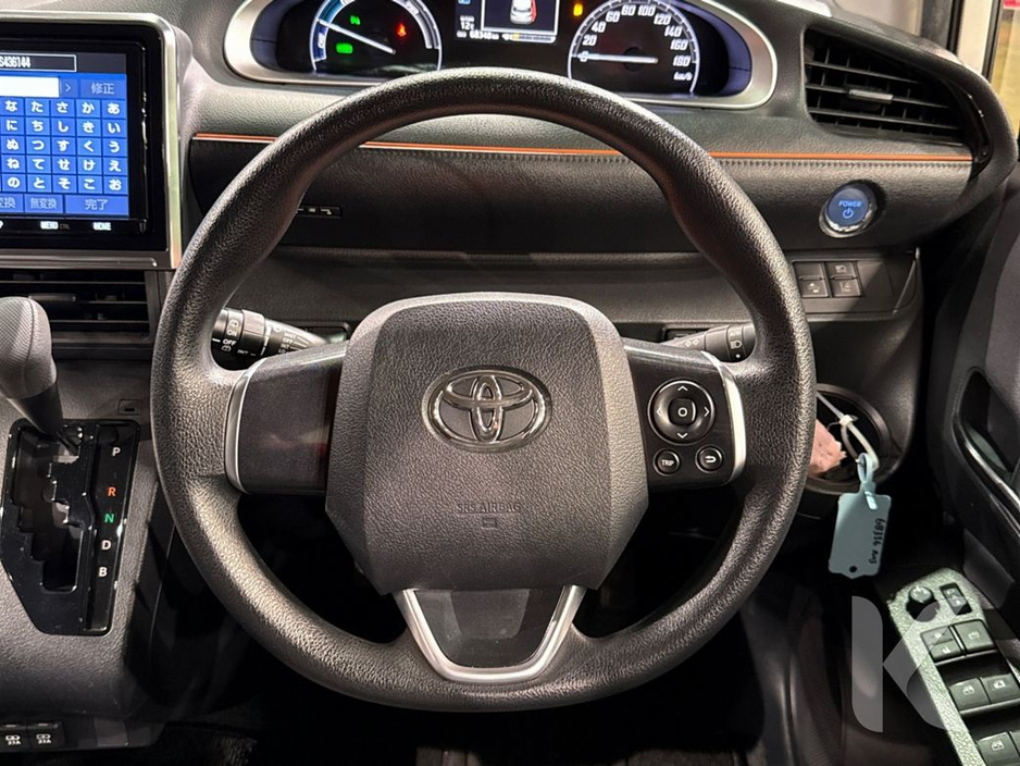 2019 Toyota Sienta - image 14