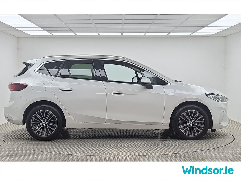 2023 BMW 2 Series 220i Luxury Auto €32,995