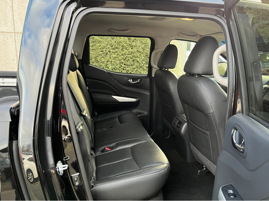 2018 Nissan Navara 2.3 DCI TEKNA D/C MANUAL //NO VAT//HIGH SPEC//FULL LEATHER HEATED SEATS//KEYLESS ENTRY//360 PARKING CAMERAS//SAT NAV// €21,950