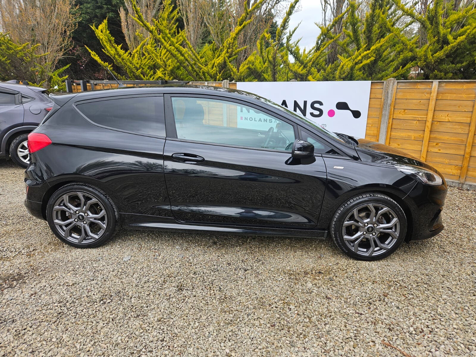 2018 Ford Fiesta - image 16