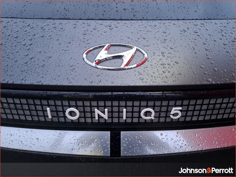 2023 Hyundai Ioniq 5 ONE LADY OWNER! 77kW Platinum €32,900