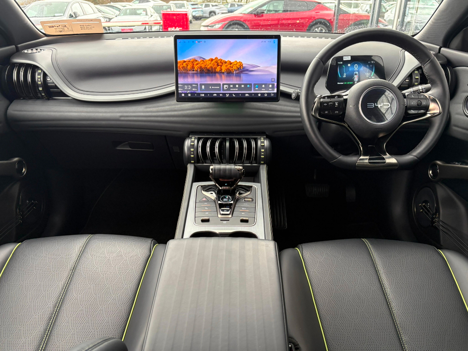 2025 BYD ATTO 3 - image 7