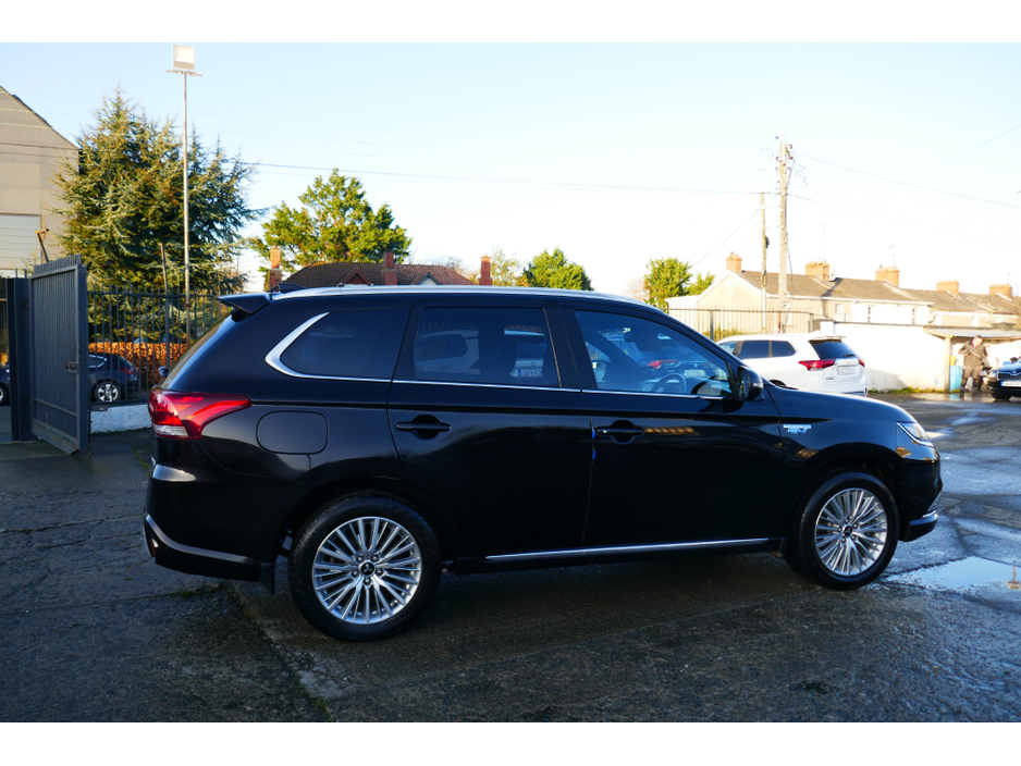 2019 Mitsubishi Outlander 2.4 4H PHEV 221BHP 5 5DR AUTO €21,750