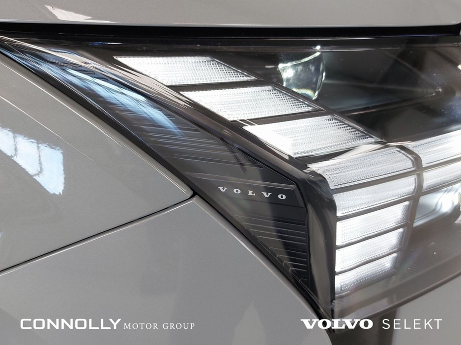 2024 Volvo EX30 - image 26