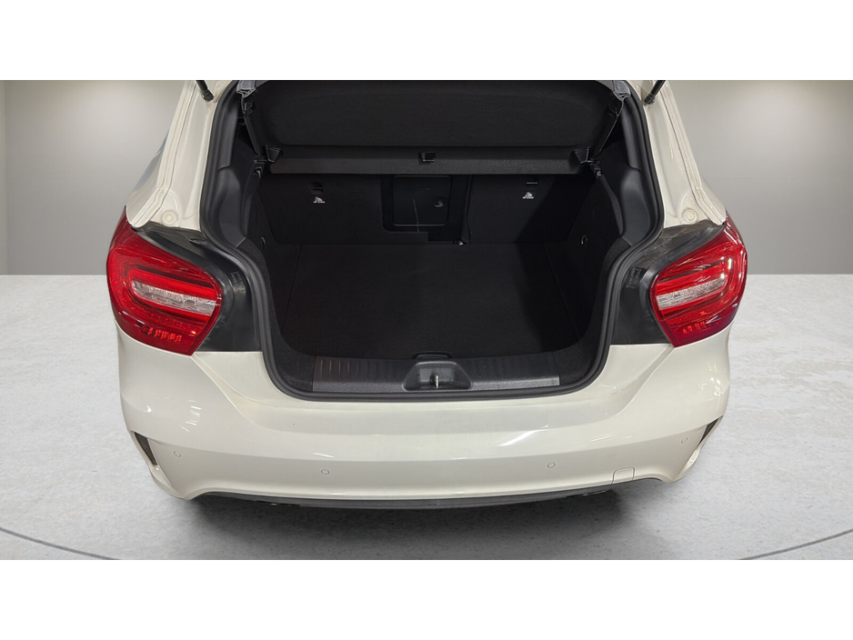 2015 Mercedes-Benz A Class - image 5