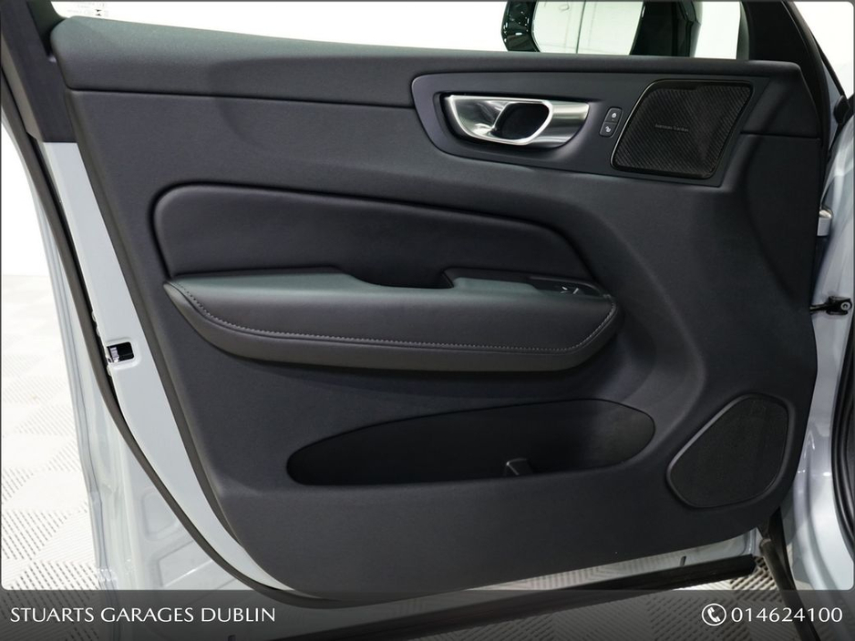 2025 Volvo XC60 T6 XC60 PLUS DARK: 20” UPGRADE DIAMOND CUT ALLOYS, VAPOUR METALLIC WITH CHARCOAL LEATHER, PANORAMIC ROOF, KEYLESS ENTRY, HEATED SEATS €61,945