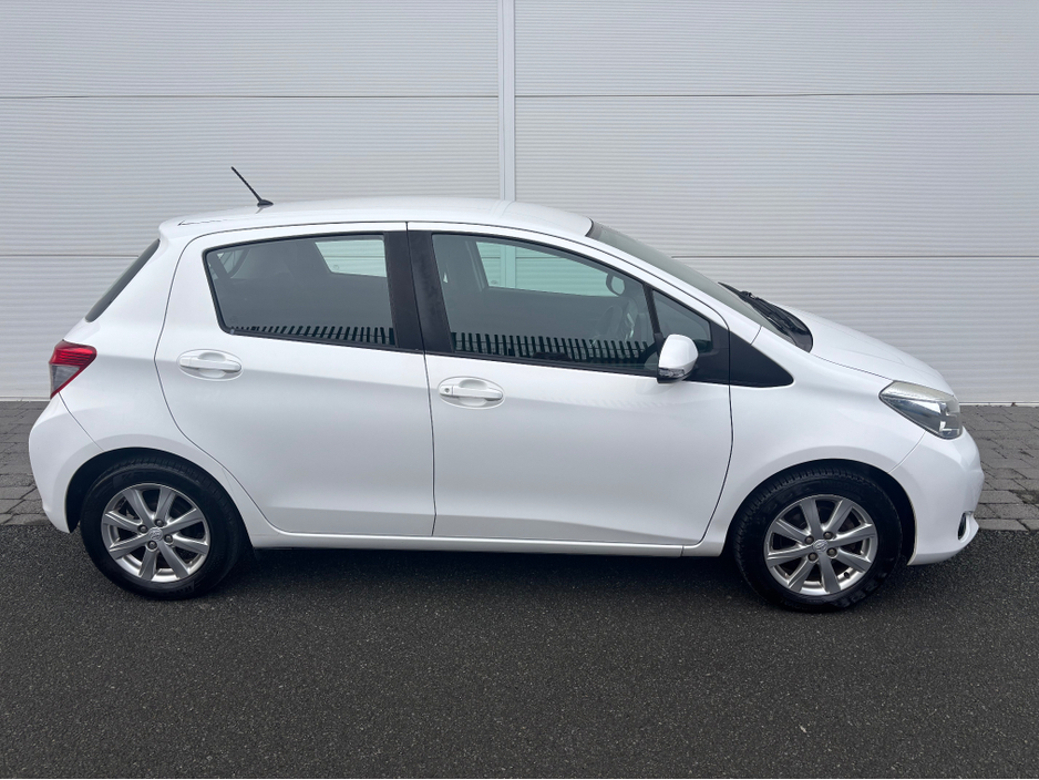 2014 Toyota Yaris 1.0 AURA 4DR €8,995