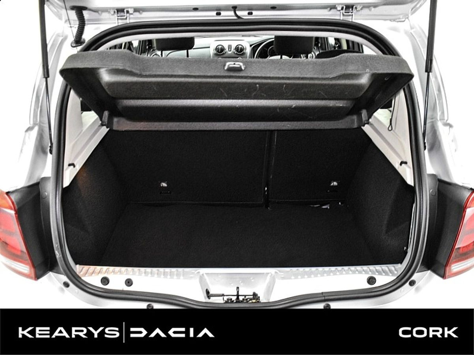 2019 Dacia Sandero Stepway - image 8