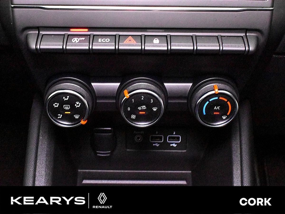 2021 Renault Clio - image 23