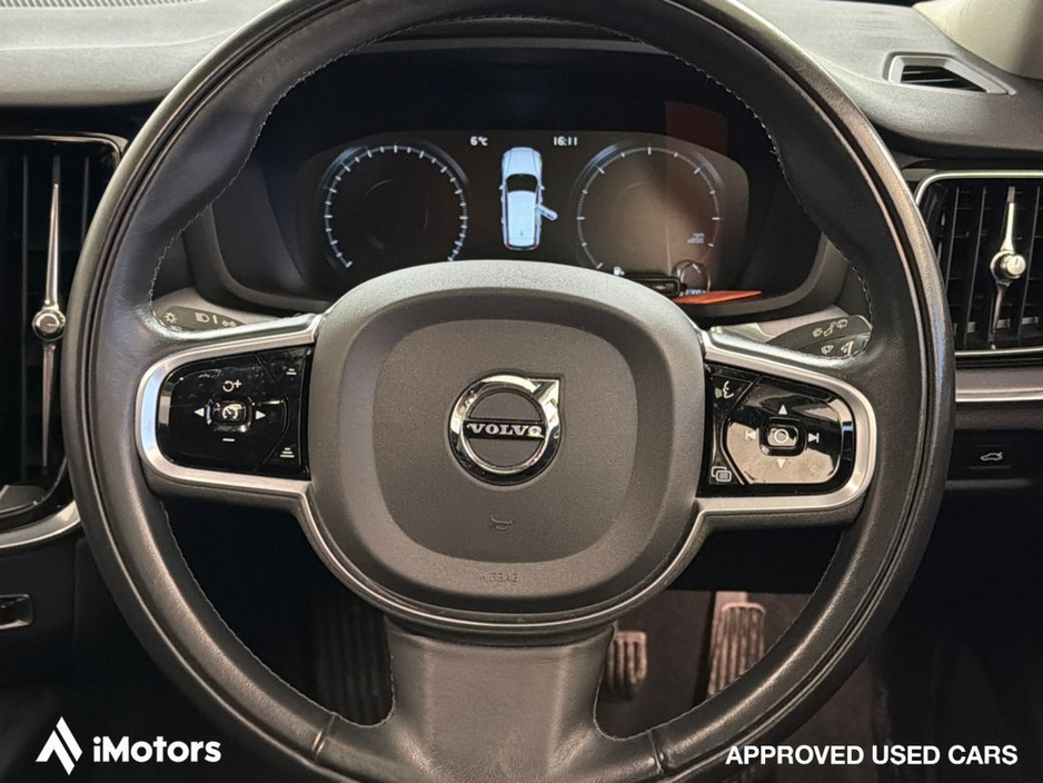 2020 Volvo V60 D4 MOM AT 5DR Auto €26,900