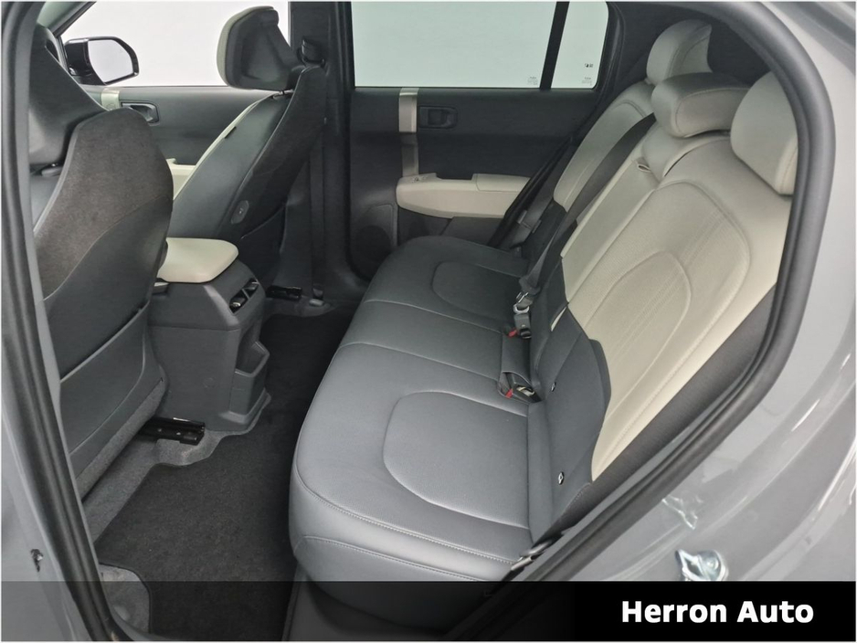 2025 Kia EV3 - image 11