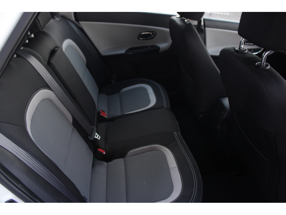 2016 Kia Ceed - image 15