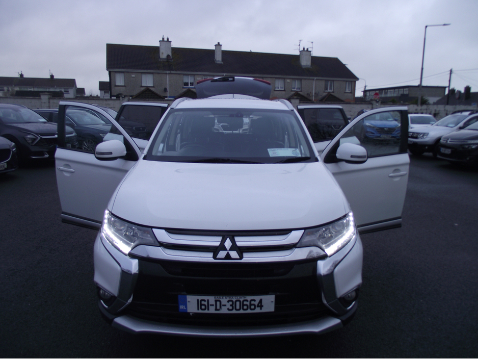 2016 Mitsubishi Outlander 2.3D  4WD  7SEATS  150PS 5DR   6 6MT    16MY €12,950