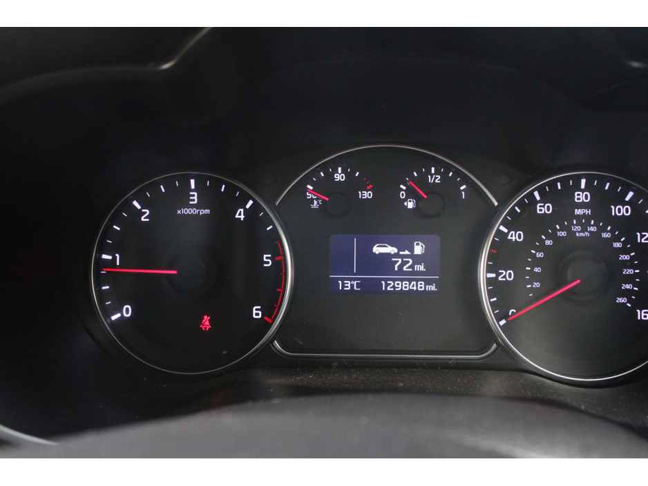 2013 Kia Carens - image 12