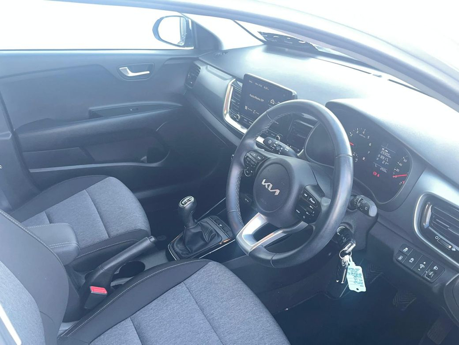 2026 Kia Stonic - image 7