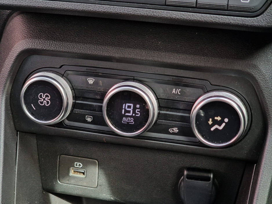 2023 Dacia Jogger - image 14