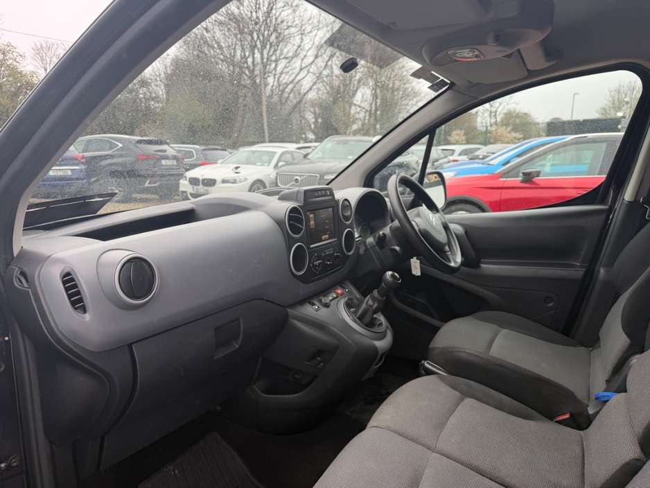 2018 Citroen Berlingo - image 14