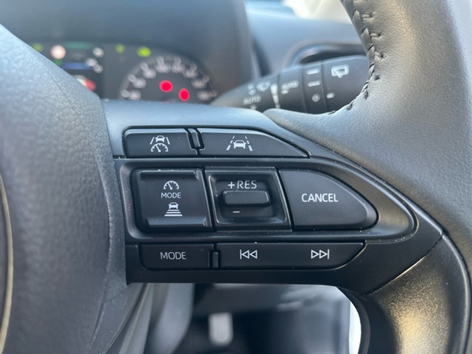 2025 Toyota Yaris - image 14