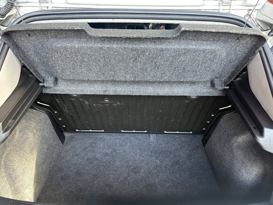 2012 Fiat Punto - image 12