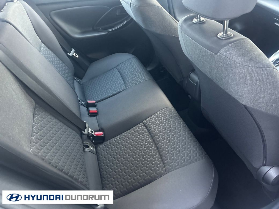 2023 Toyota Yaris CR Cross Luna 4DR Auto