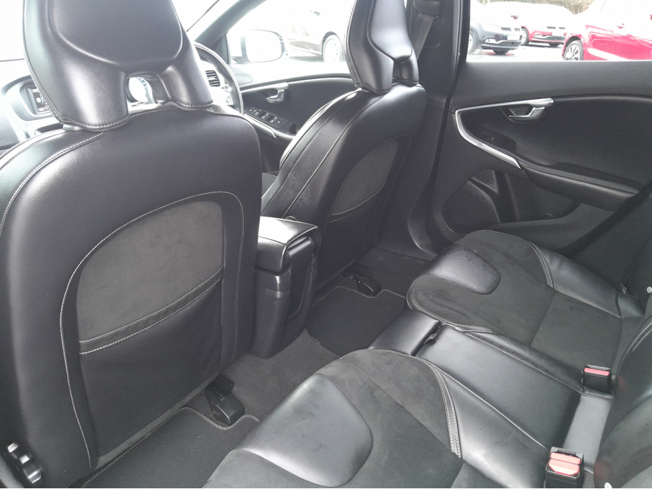 2016 Volvo V40 D2 R-DESIGN ED 5DR