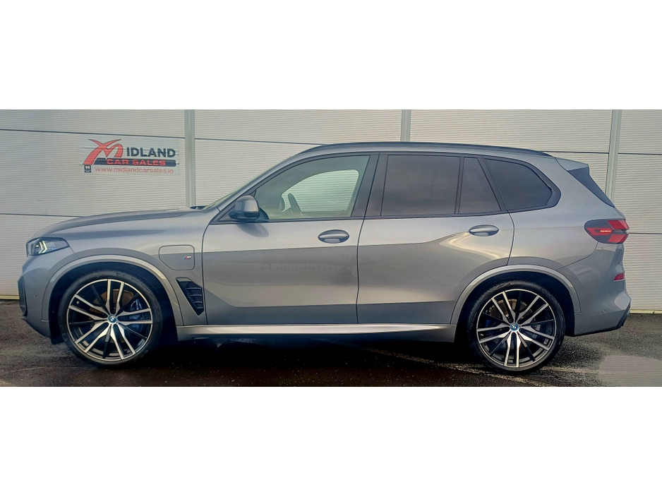 2025 BMW X5 XDRIVE50E M SPORT **Pan Sunroof** €96,800