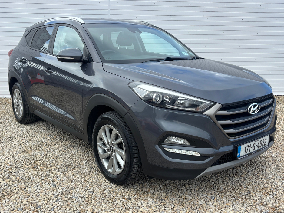 2017 Hyundai Tucson - image 5