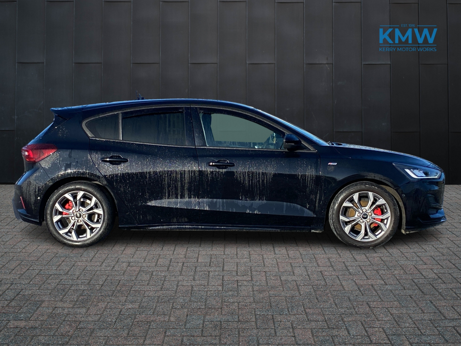 2024 Ford Focus - image 5