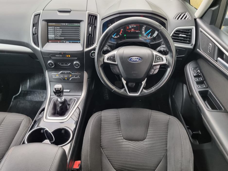 2016 Ford S-Max - image 18