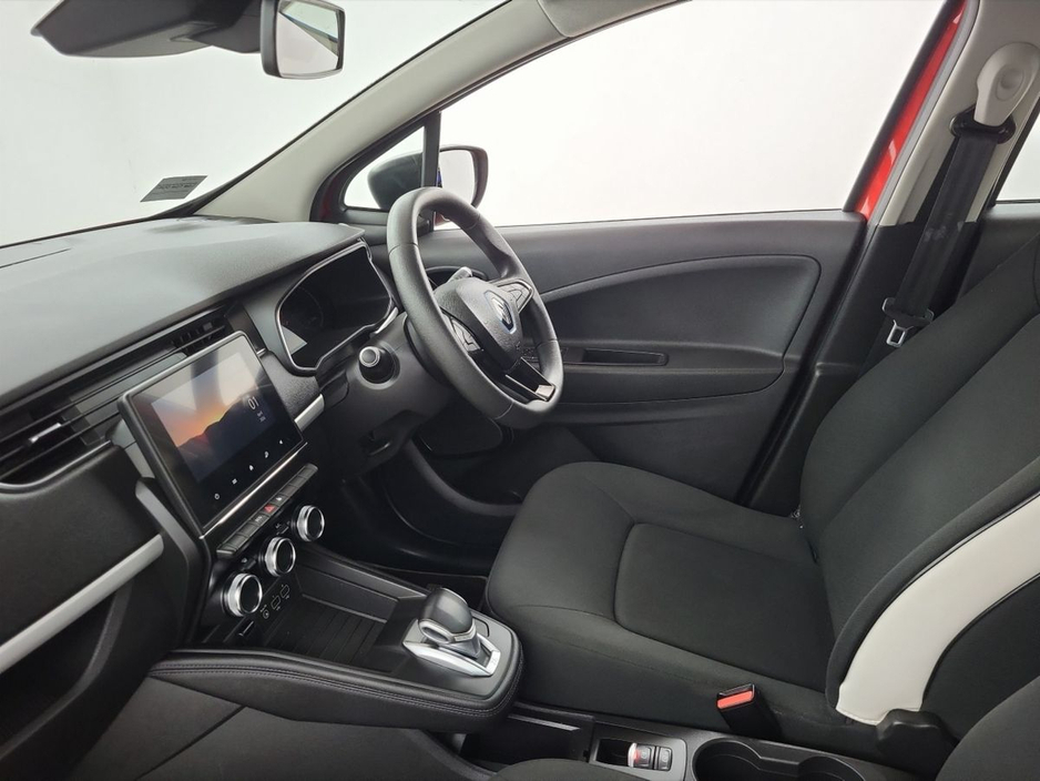 2021 Renault Zoe - image 4