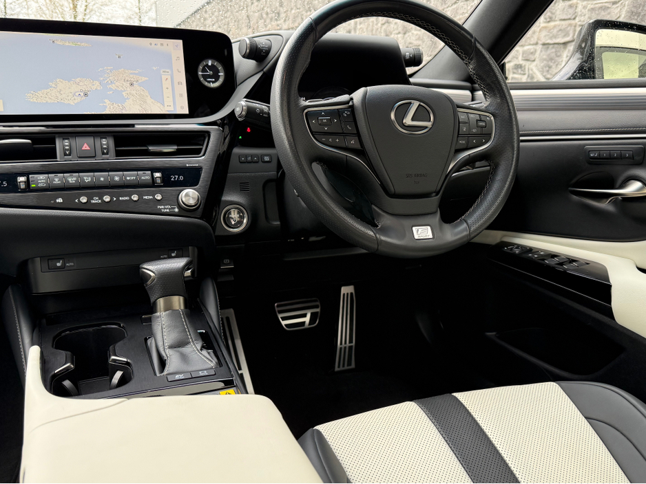 2024 Lexus ES 300 H F SPORT ES 300H 4DR AUTO €48,950