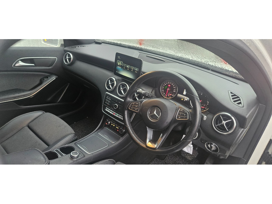 2016 Mercedes-Benz A Class - image 24