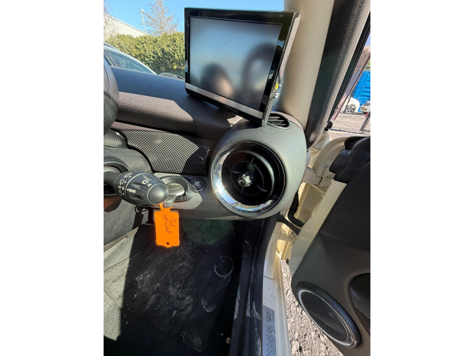 2010 MINI Clubman - image 10