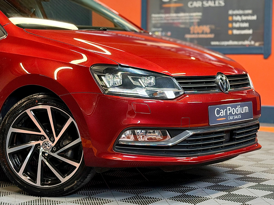2016 Volkswagen Polo - image 2