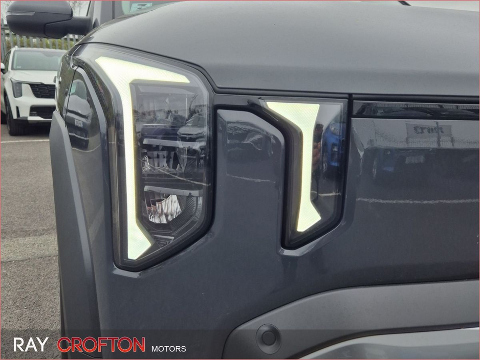 2026 Kia EV3 - image 14