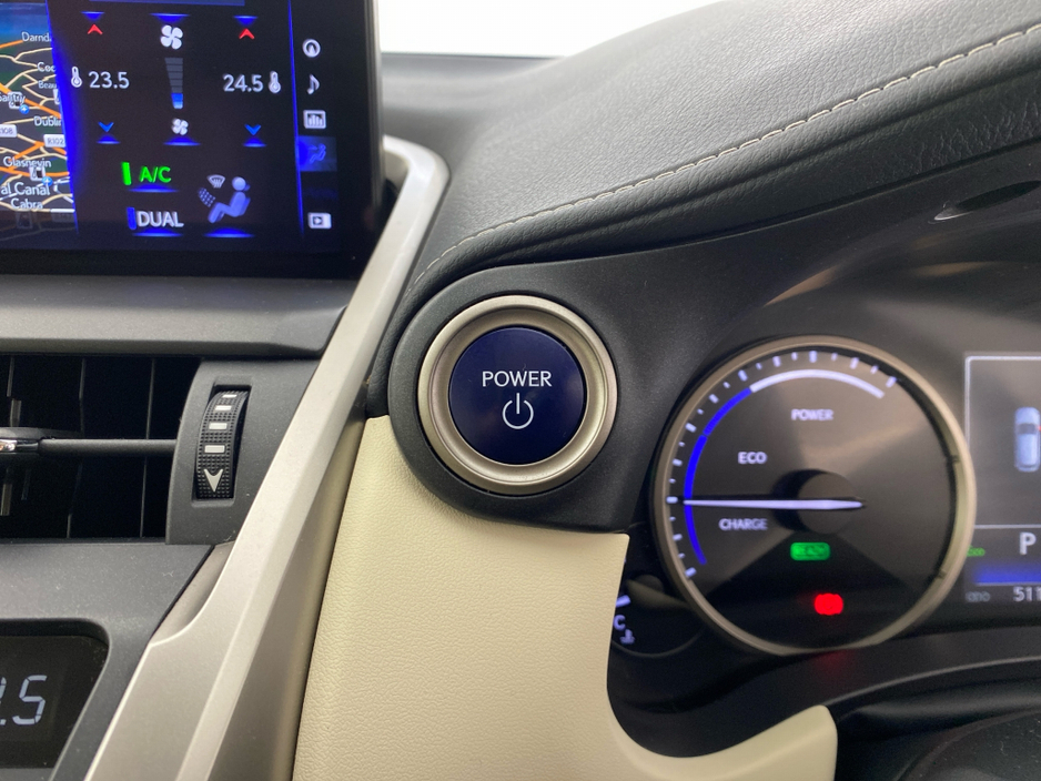 2021 Lexus NX 300 h - image 17